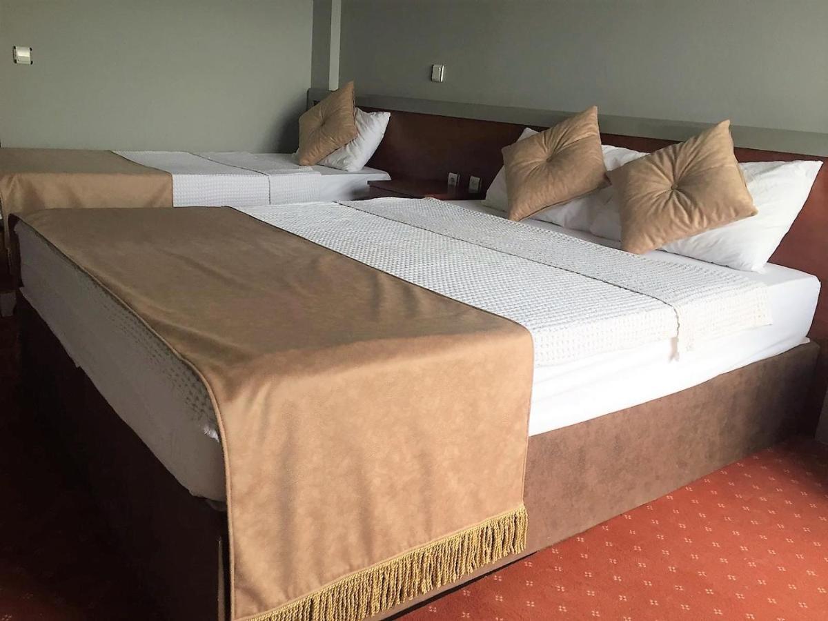 Linda Butik Otel Guemuelduer Esmirna Exterior foto